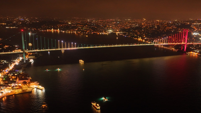 15 July Martyrs Bridge Lit for Mecca Joint Defense Agreement in Istanbul