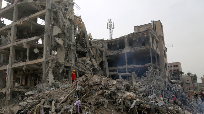Aftermath of Israeli-US strikes around Risalat Square in Tehran