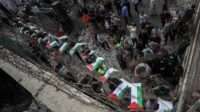 Funeral held in Gaza for 75 Palestinians recovered from rubble