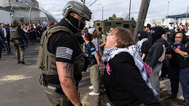 Protesters, ICE agents clash outside Newark detention center
