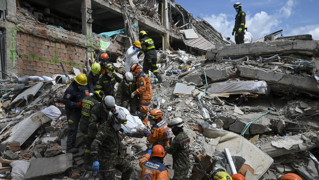 Search and rescue operations continue in quake-hit Pereira