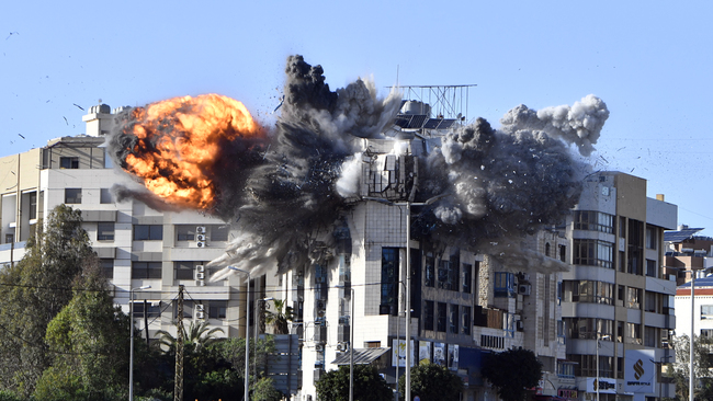 The Israeli army bombed a building in the Dahieh area of Beirut